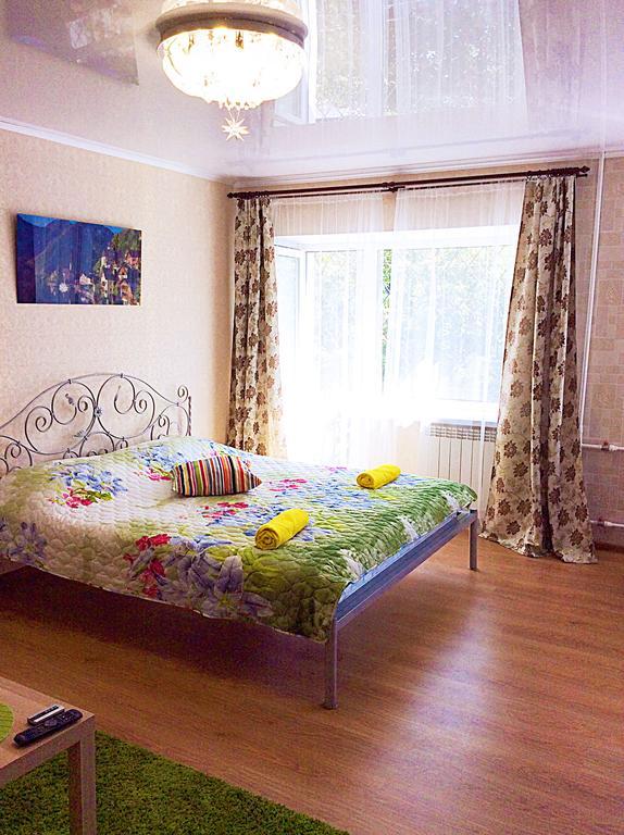 Bishkek House Apartament 2 Apartment Ngoại thất bức ảnh